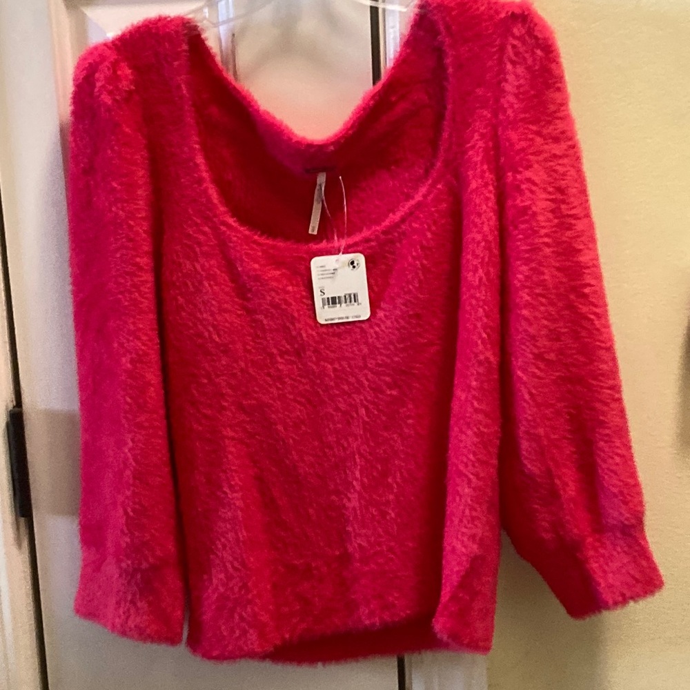 Brand new Free people nylon sweater. Size small